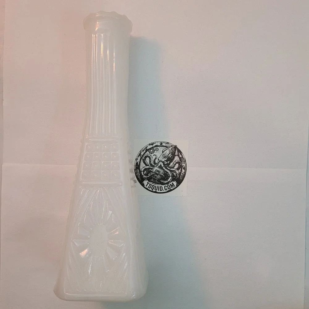 EO Brody Milk Glass Bud Vase M-2000 Sunburst Hobnail White 9 Inch‎ Vintage Decor